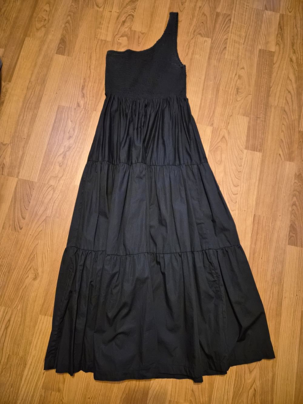 One-Shoulder Tiered Black Maxi Dress With Pockets. Like New!